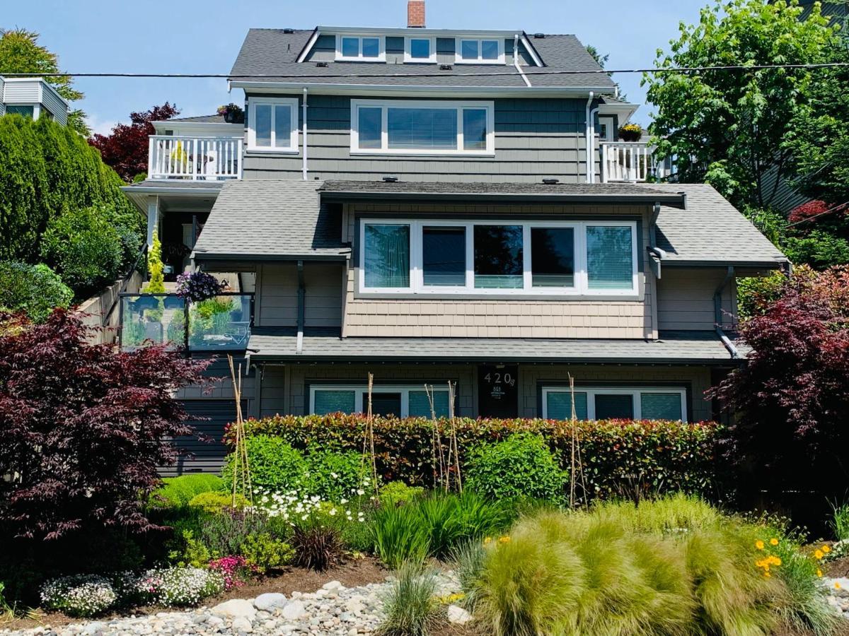 Crystal'S View Bed & Breakfast Норт Ванкувър Екстериор снимка
